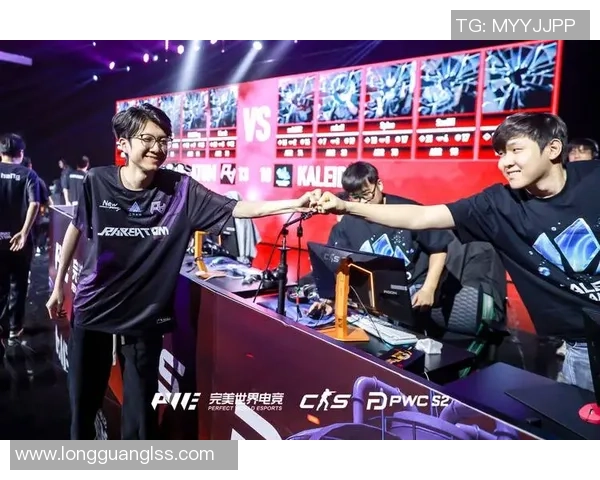 电竞赛事激烈对决 全球战队比分瞬息变化 赛场背后的策略与技巧解析